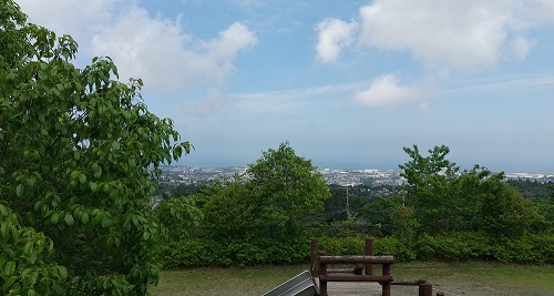 諏訪町汐見台団地から市街地を望む